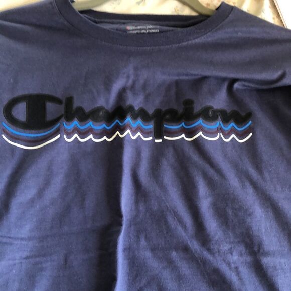 Champion Short Sleeve T-shirt Size L Like new - Picture 6 of 6